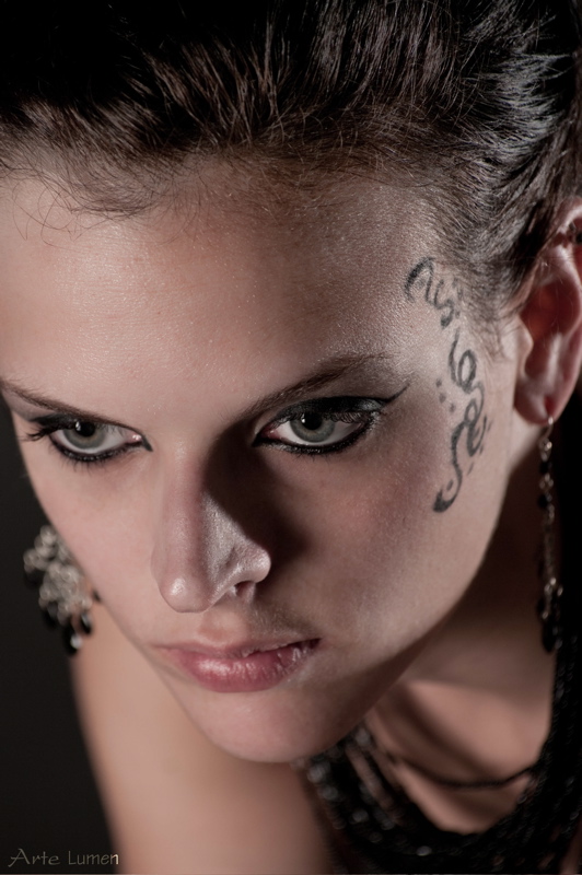 Female model photo shoot of Darkk_Queen by Arte Lumen in MontrÃ©al