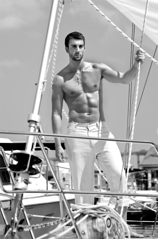 Male model photo shoot of Lucas Kaplan