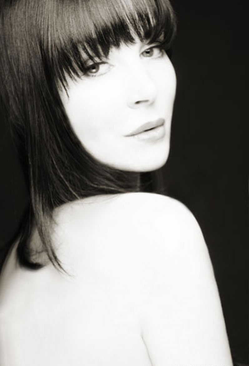 Female model photo shoot of Irina Dmitrakova