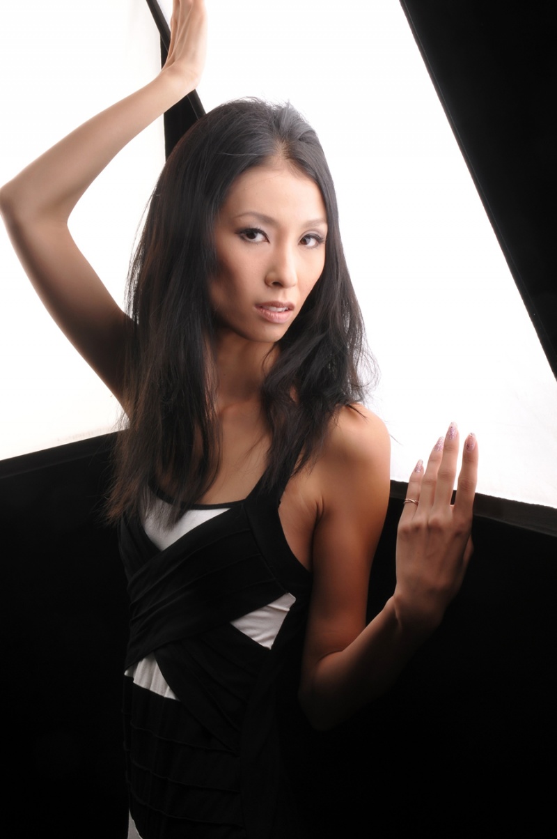 Female model photo shoot of Ayumi Gumo