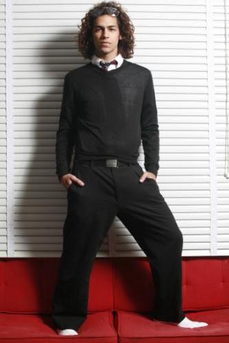 Male model photo shoot of Manny Amill