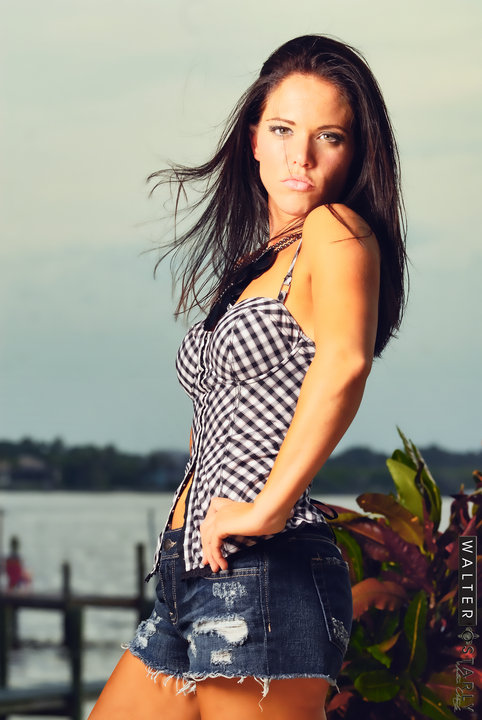 Female model photo shoot of Yasmina Bravo