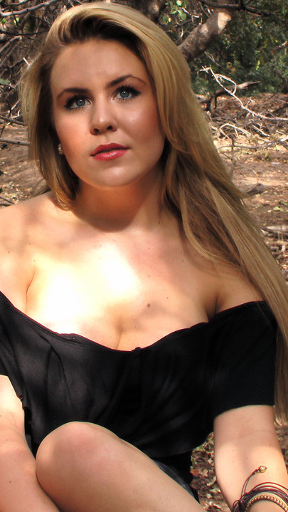 Female model photo shoot of Alyx Petrashek