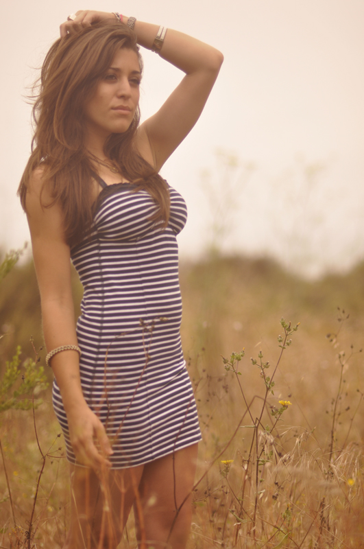 Female model photo shoot of Nathalia Castro