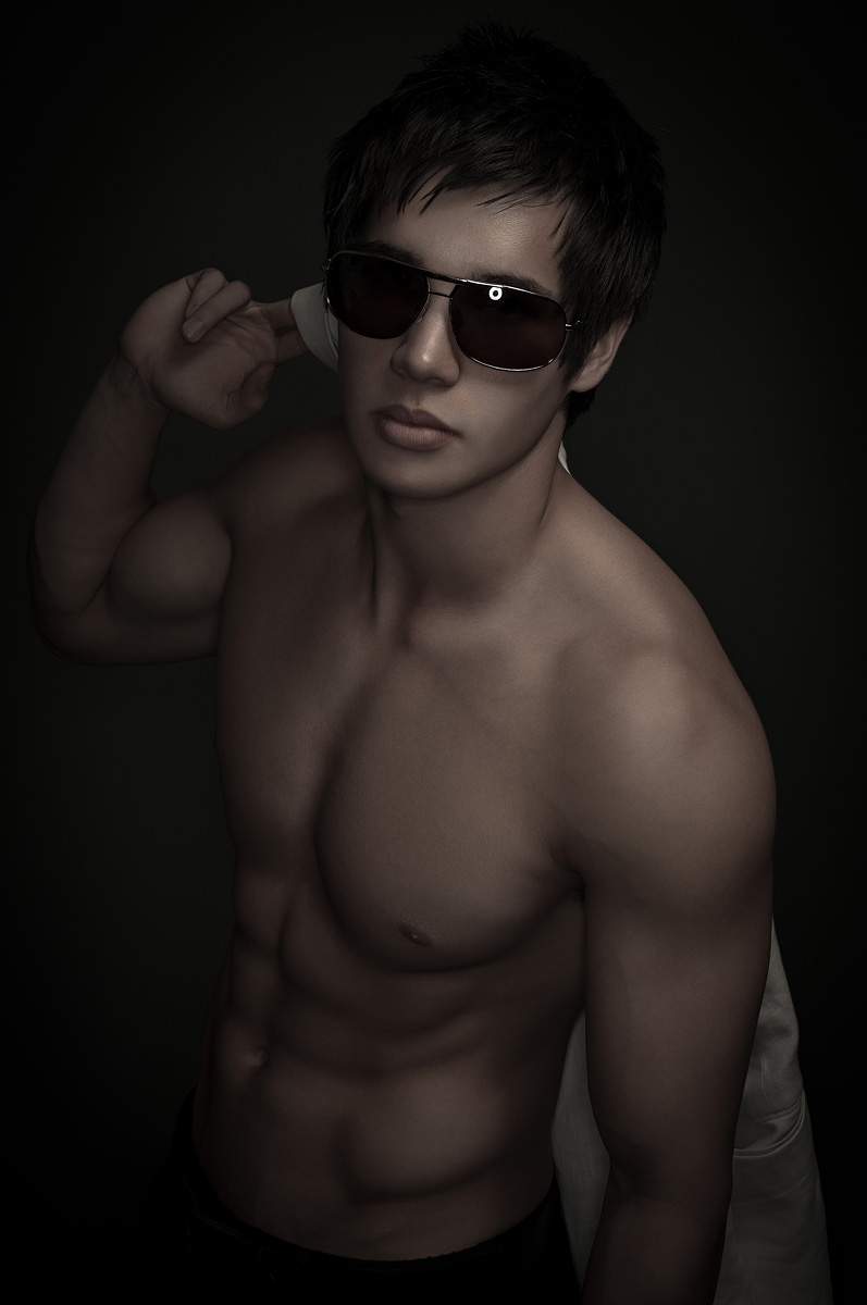Male model photo shoot of Kyle Dayton by D M E C K E R T