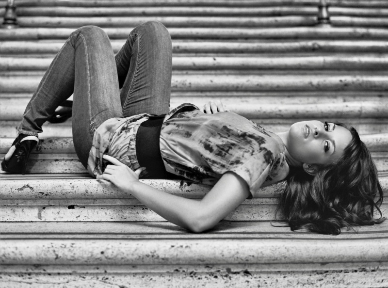 Female model photo shoot of Cutestlilhuny in Union Station