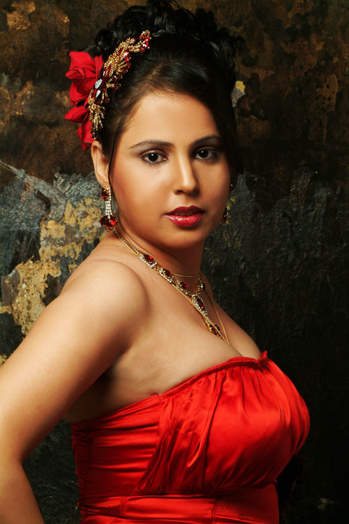 Female model photo shoot of Swati  Rajput Anant