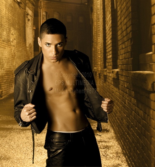 Male model photo shoot of DARIAN  by ST35