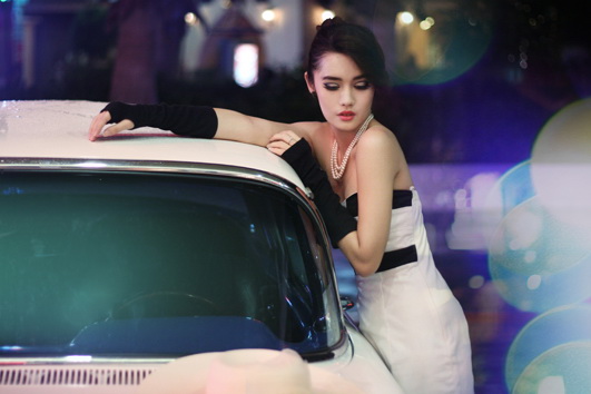 Female model photo shoot of Vieny Ho in Universal Studio Singapore