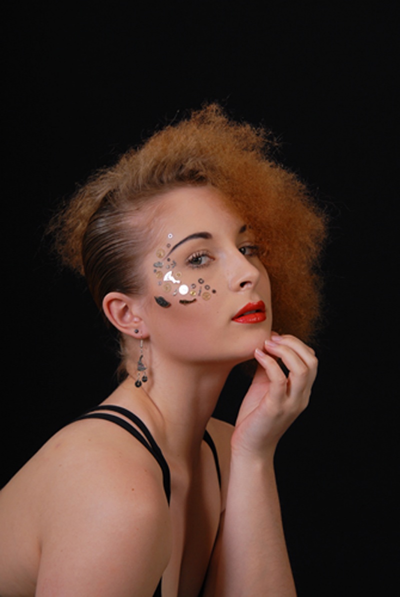 Female model photo shoot of Alexandra Vlcek in Brushstroke College