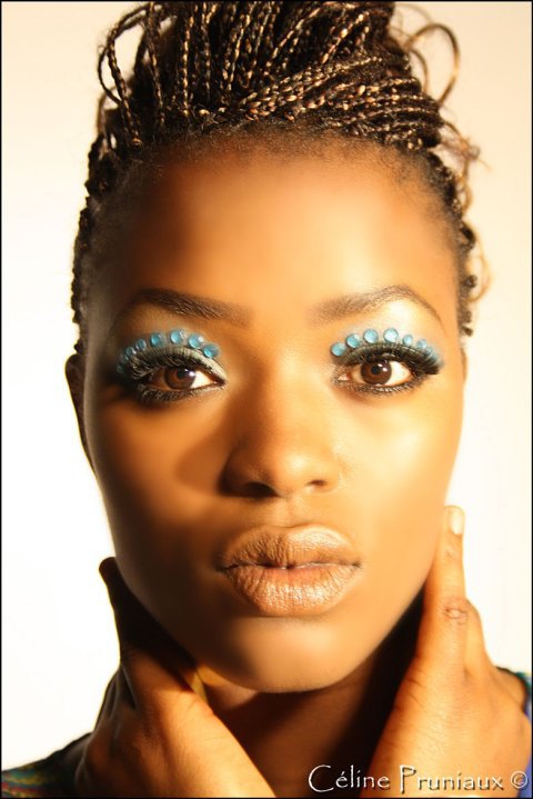 Female model photo shoot of Astrid Tshidibu