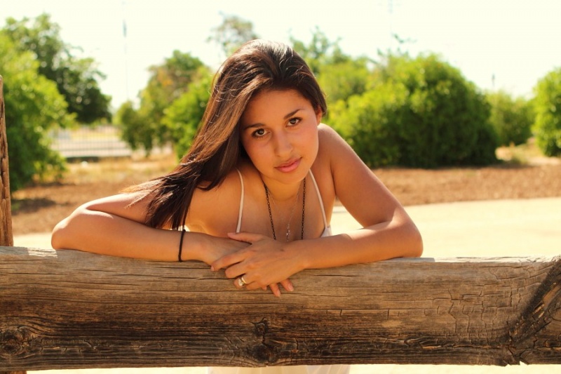 Female model photo shoot of Sunshinebebe in Sahuaro Ranch Park