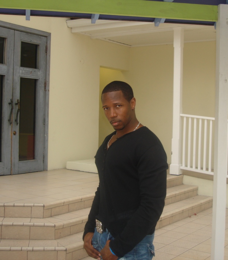 Male model photo shoot of Fayzon in Nassau