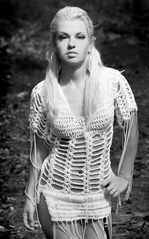 Female model photo shoot of natasha kravtsova by Artlitsol