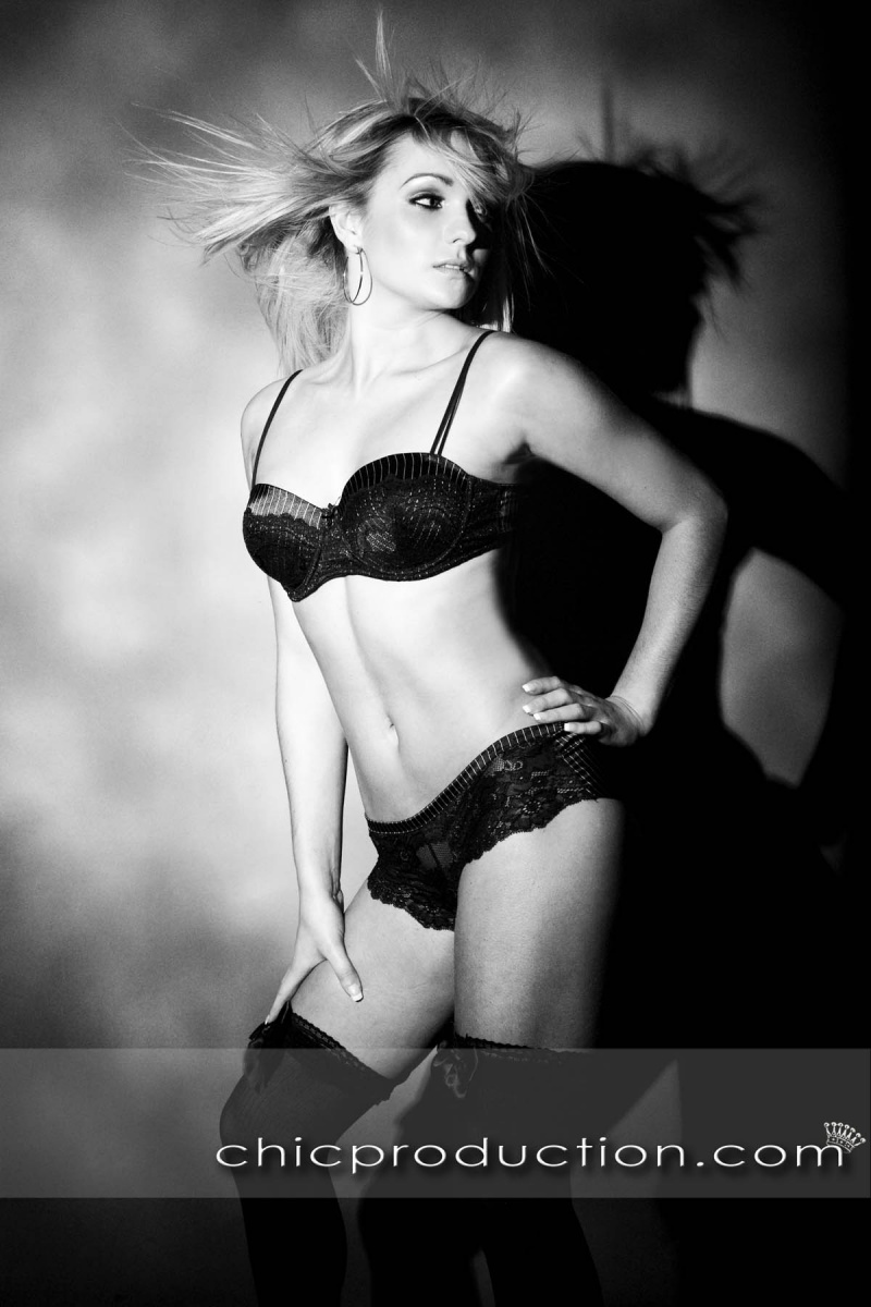 Female model photo shoot of Danielle Hampson in richie Crossley
