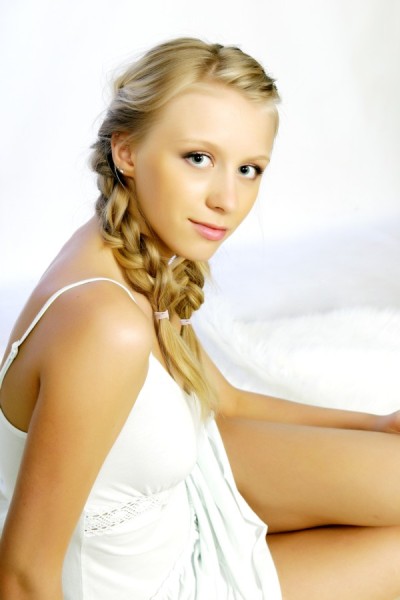 Female model photo shoot of Valerie_the_russian