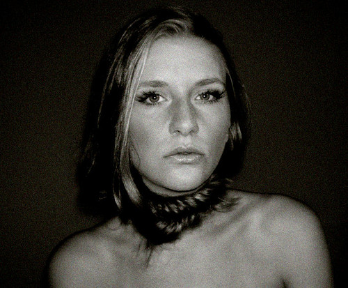 Female model photo shoot of Dominique90