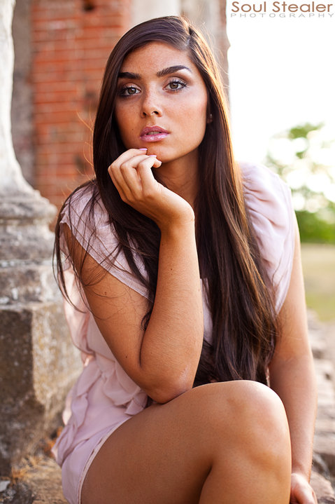 Female model photo shoot of Victoria S Gray