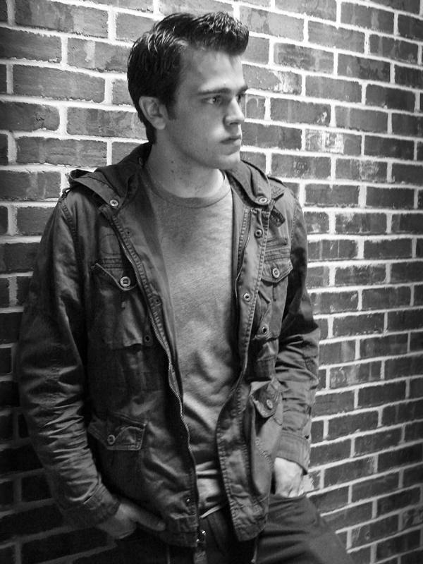 Male model photo shoot of Ian Quinn