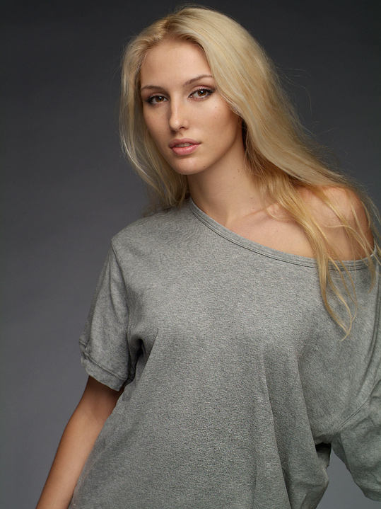 Female model photo shoot of Dasha Q by Terry Field