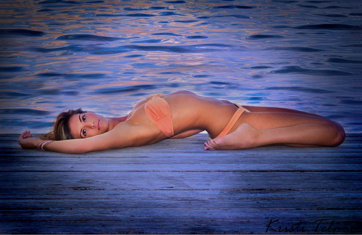 Female model photo shoot of Caitlinchels by Kristi Telnov