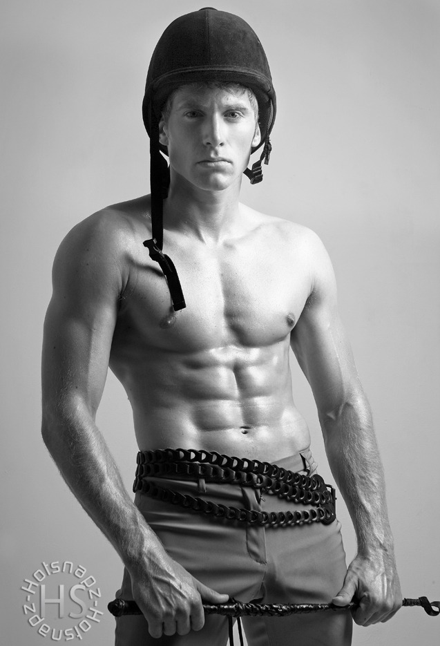 Male model photo shoot of Aaron Mack by HOTSNAPZ