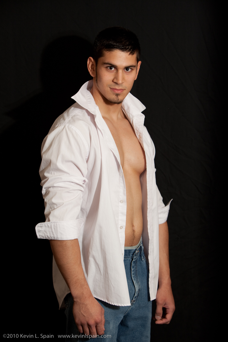 Male model photo shoot of Dave Sepulveda