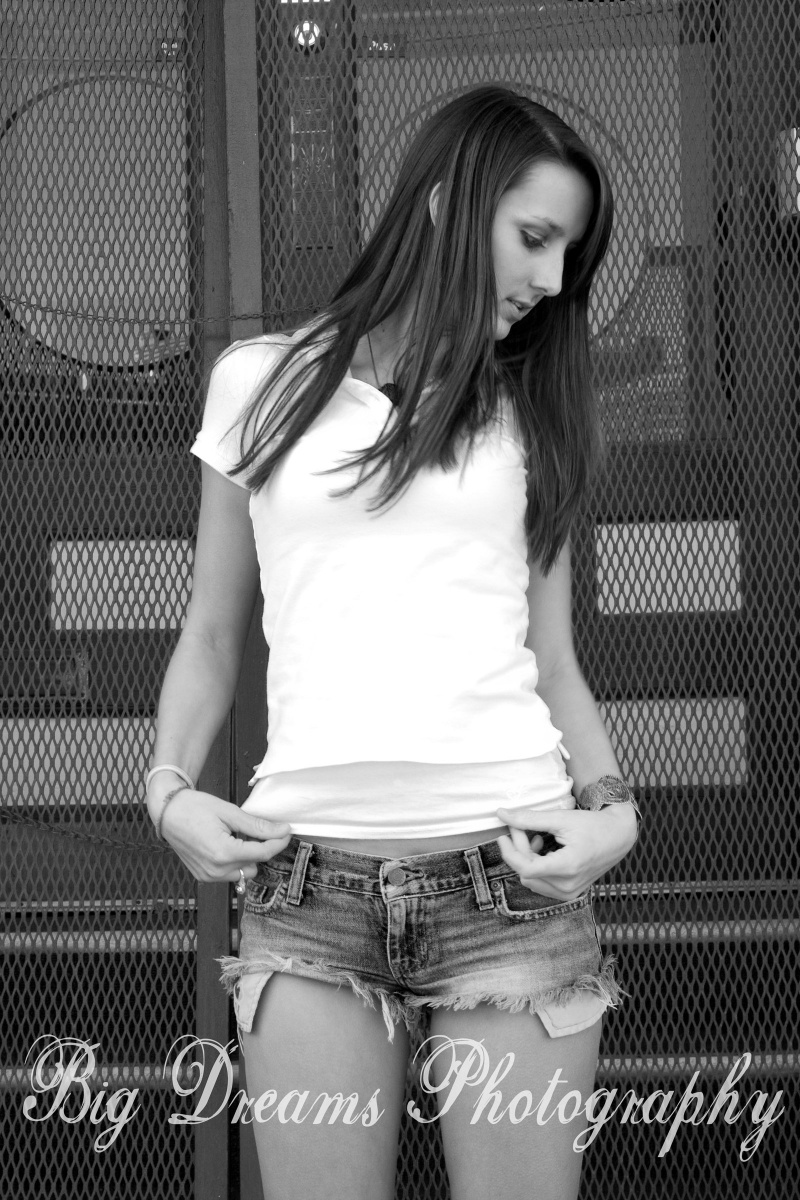 Female model photo shoot of BigDreamsPhotography08 in knoxville, Tn