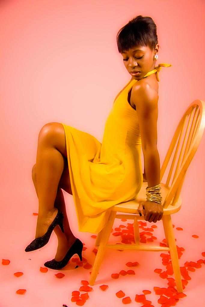 Female model photo shoot of Tywonda Crossland in Frank Ross Photography