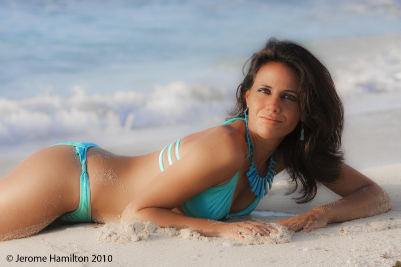 Female model photo shoot of Mila Qumsiyeh by Jerome Hamilton in Cancun, Mexico!