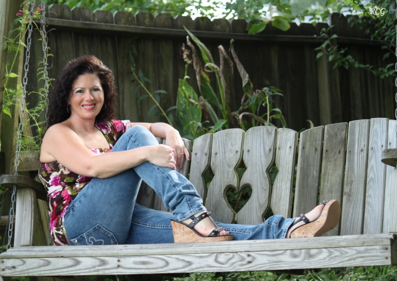 Female model photo shoot of Robbie Ann Nelson in Florces, Ms.
