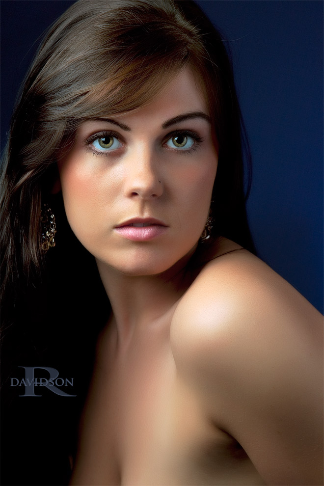 Female model photo shoot of Sarah Sunbeam by D a v i d s o n