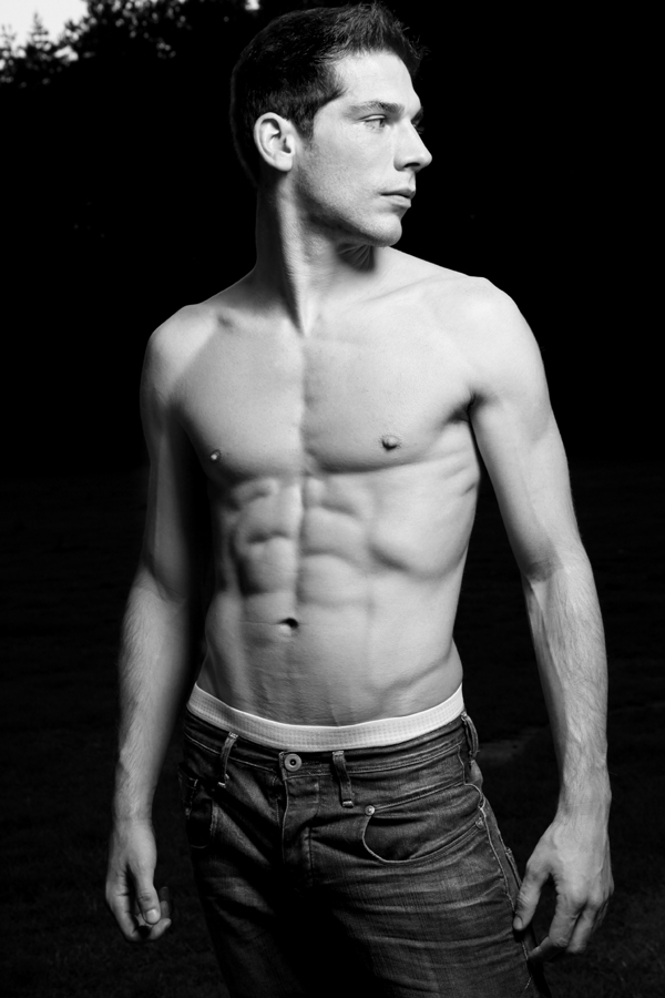 Male model photo shoot of Matthias D by Ewoud Broeksma