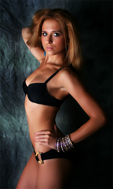 Female model photo shoot of Natasha I by Wilson Digital Photo