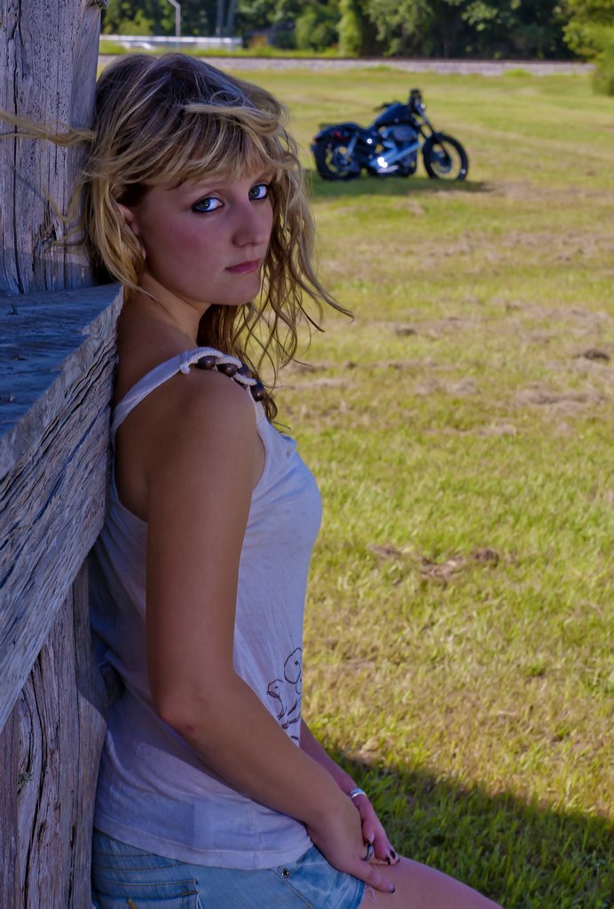 Female model photo shoot of PoLLy__PoCKeT in sealy tx