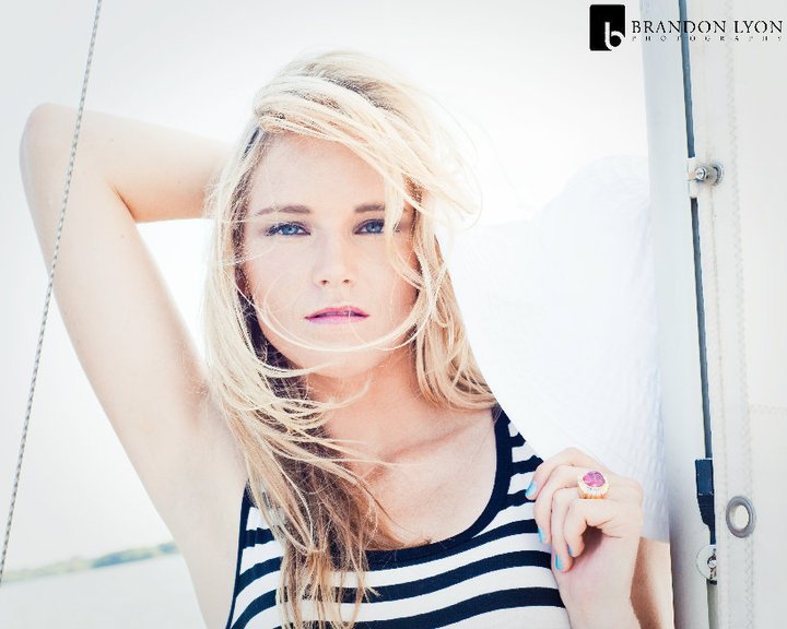 Female model photo shoot of Carrie Averill in Lake Arlington
