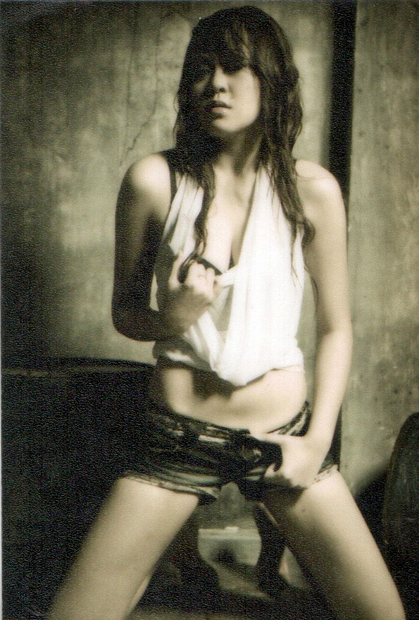Female model photo shoot of Helen Helena Wijaya