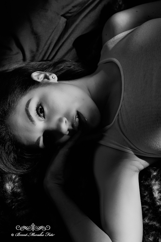 Female model photo shoot of Mari Medina in phila pa