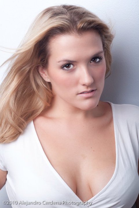 Female model photo shoot of Rachel Jenack by Alejandro Cerdena in Brooklyn, NY