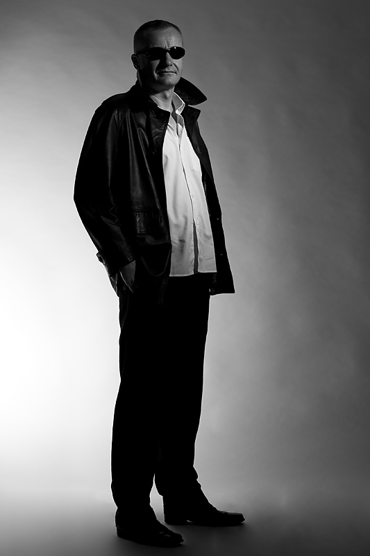 Male model photo shoot of Peter Kraemer in Siamfinearts-Studio, Sriracha/Thailand