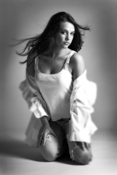 Female model photo shoot of Raven Elizabeth Brooks
