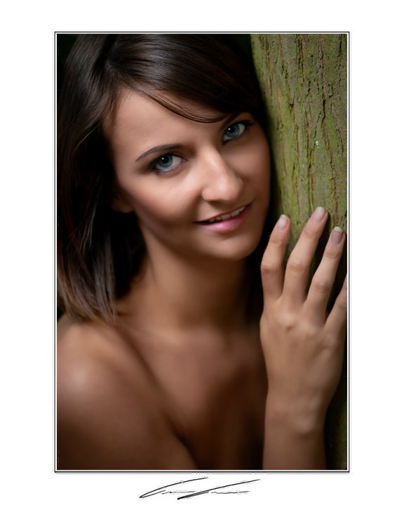 Female model photo shoot of Lisa-Jayne Heath by TTstinger
