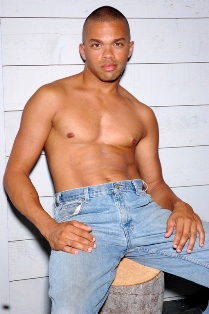 Male model photo shoot of David Claxton