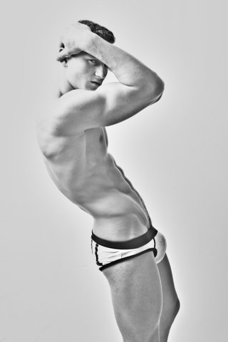 Male model photo shoot of Ruslan Pavlishin