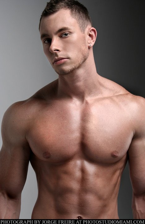 Male model photo shoot of HoustonFitness