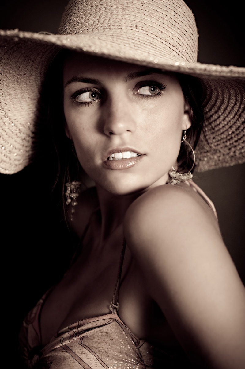 Female model photo shoot of Jessica Leigh Photos in NyY, NY