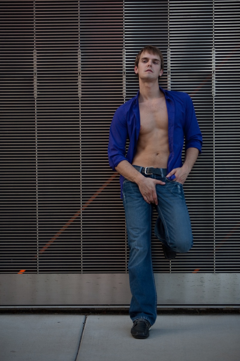 Male model photo shoot of Craig Daniels