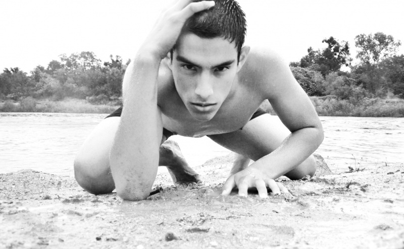 Male model photo shoot of AlejandroArgumedo in American River