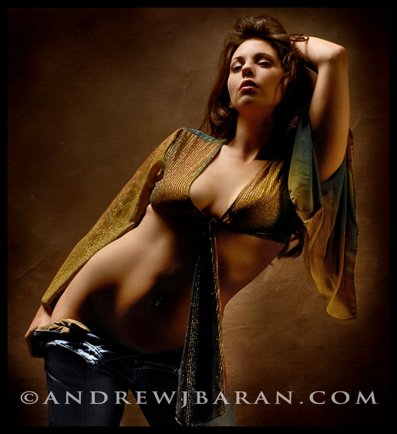 Female model photo shoot of Tracy Jordan