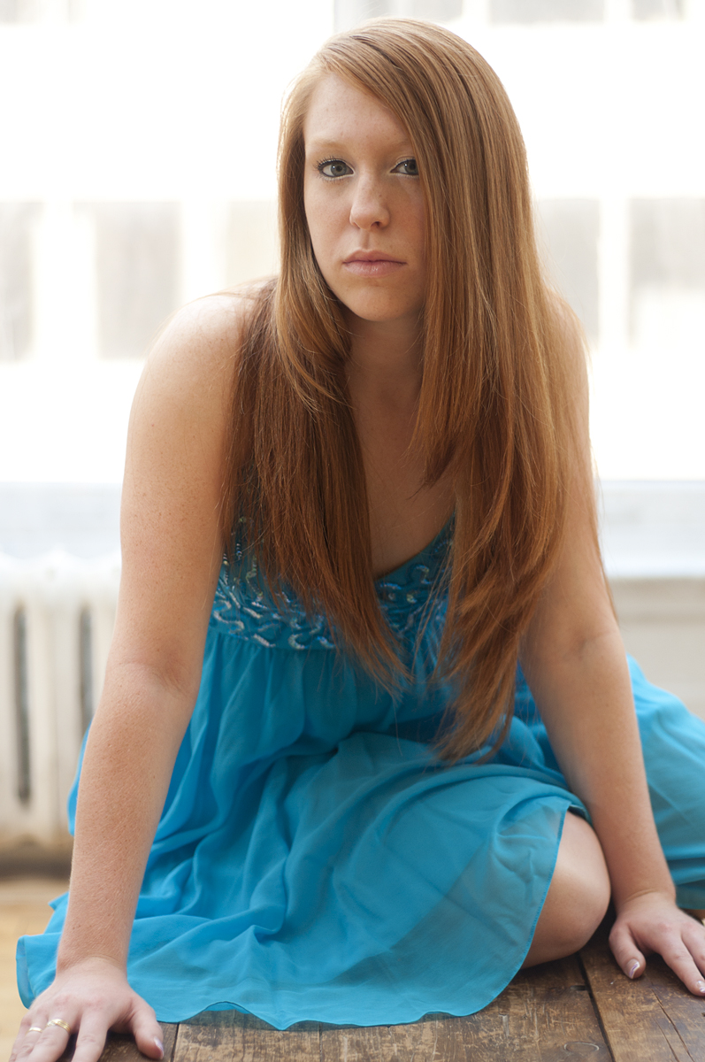 Female model photo shoot of DulceMelll by Flashteknology